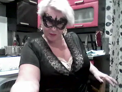 Lisa Suzie online show from 03-02-26, 04:58