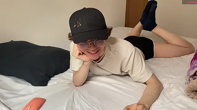 Snapshot of mapleg chatting on 03-19-25, 06:55 mapleg online show from 03-19-25, 06:55