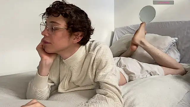 Snapshot of mapleg chatting on 03-20-25, 10:07 mapleg online show from 03-20-25, 10:07