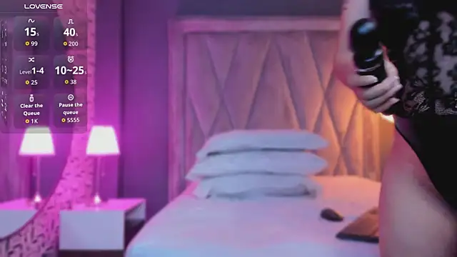 Pamela Johnsonn online show from 12-14-25, 11:15