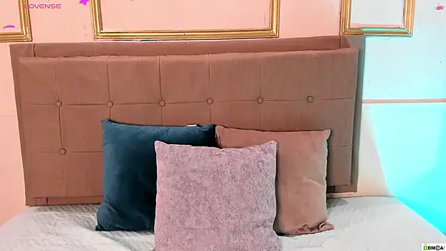 amandalee01 online show from 03-13-26, 08:04