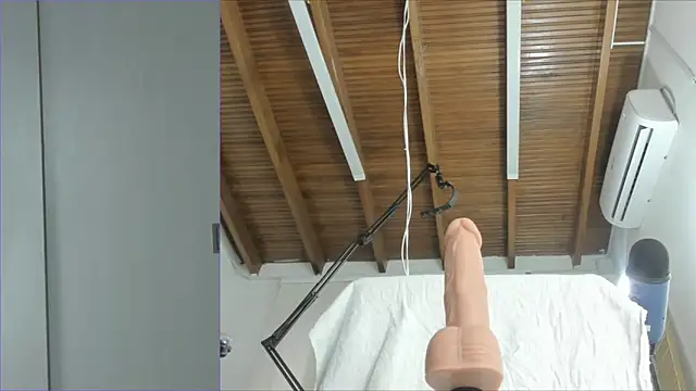 Lucy carter  online show from 10-28-25, 03:04