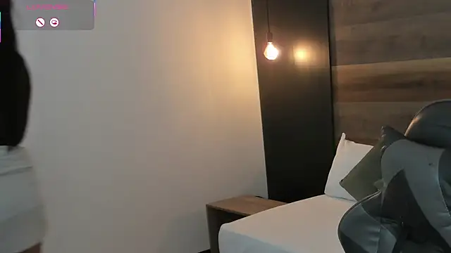 stephanya  online show from 03-26-26, 07:30