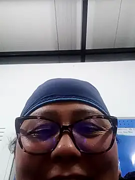 Darly Gomez online show from 12-28-24, 05:02