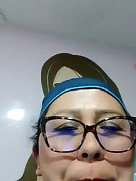 Darly Gomez online show from 01-04-25, 01:10