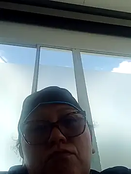 Darly Gomez online show from 01-06-25, 03:51