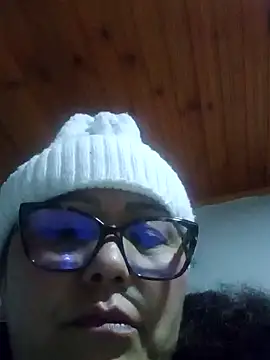 Darly Gomez online show from 01-28-25, 03:47