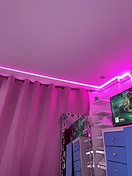 victoria 11 online show from 10-23-25, 06:02