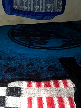 manuamador online show from 10-07-25, 03:58