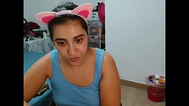 Ursumi1 online show from 10-23-25, 03:44