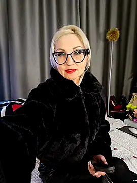 Snapshot of Milforja chatting on 03-15-26, 07:20 Milforja online show from 03-15-26, 07:20