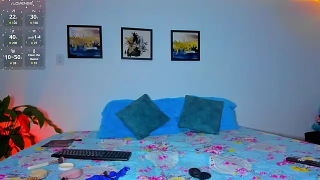 Snapshot of elafranco_ chatting on 11-06-25, 11:00 elafranco online show from 11-06-25, 11:00