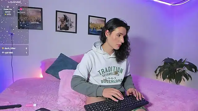 Snapshot of elafranco_ chatting on 12-03-25, 10:46 elafranco online show from 12-03-25, 10:46