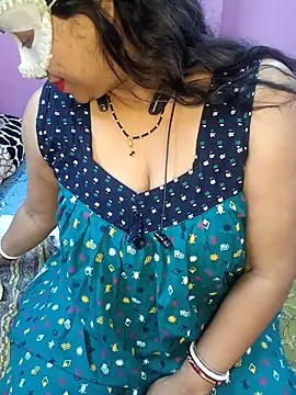Sexy Mona Bhabhi online show from 02-12-26, 06:36