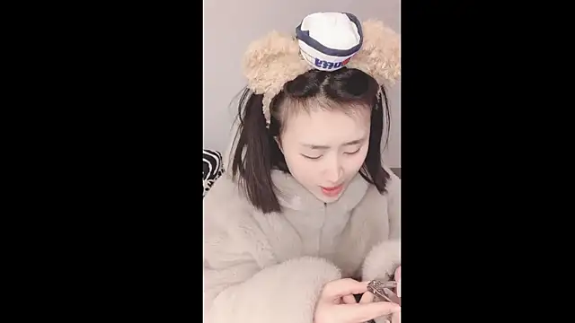 Snapshot of ffccvjsexx chatting on 12-18-24, 02:06 ffccvjsexx online show from 12-18-24, 02:06