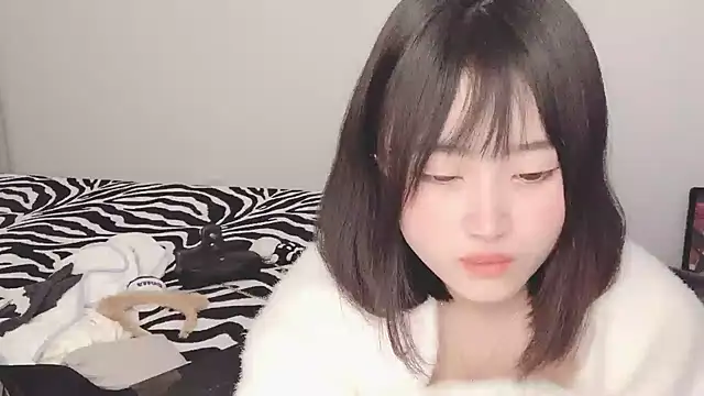 Snapshot of ffccvjsexx chatting on 01-09-25, 12:19 ffccvjsexx online show from 01-09-25, 12:19