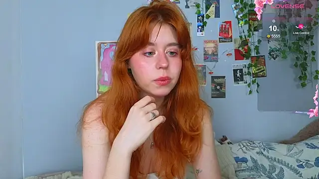 Snapshot of Penny_Staaar chatting on 06-21-26, 06:27 Penny Staaar online show from 06-21-26, 06:27