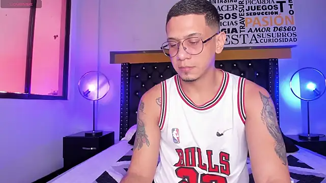 JoshMillerr  online show from 03-10-25, 08:01