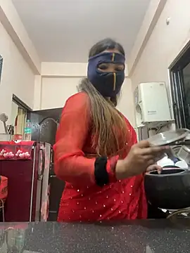 HoneyBearCpl online show from 01-31-25, 04:27