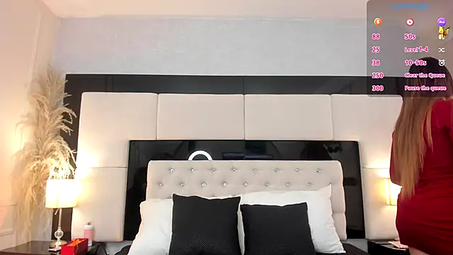 CarlaRossi  online show from 10-01-25, 07:42