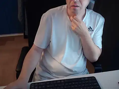CuteMan33 online show from 07-10-26, 03:03