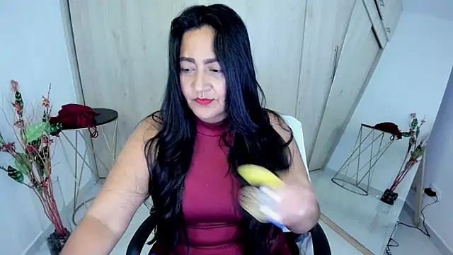Snapshot of Adele_Sweett chatting on 05-29-26, 10:46 Adele Sweett online show from 05-29-26, 10:46