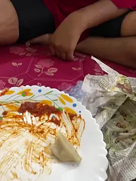 United3 online show from 03-25-26, 05:52