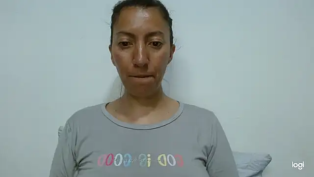 Snapshot of kaybabyhot chatting on 06-06-26, 08:46 kaybabyhot online show from 06-06-26, 08:46
