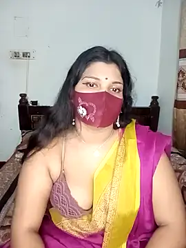 Hot-Angel  online show from 01-01-25, 12:00