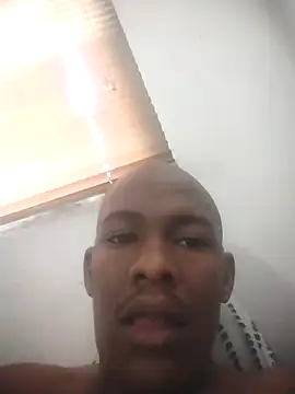 Snapshot of zuludog chatting on 07-26-26, 11:39 zuludog online show from 07-26-26, 11:39