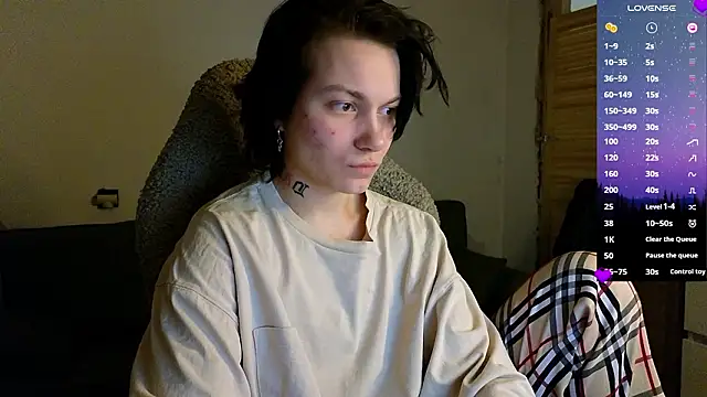 esajukyy online show from 03-18-26, 03:04