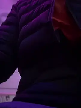 Snapshot of Onlyjishan chatting on 12-12-24, 05:04 Onlyjishan online show from 12-12-24, 05:04