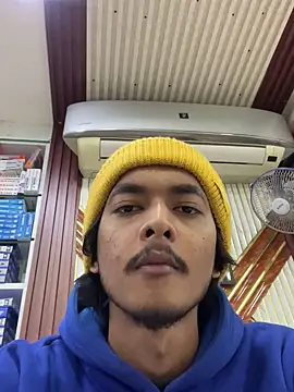 Snapshot of Onlyjishan chatting on 01-02-25, 01:08 Onlyjishan online show from 01-02-25, 01:08