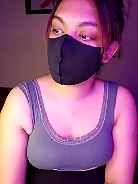 Olivia3 online show from 10-12-25, 10:53