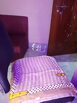 Olivia3 online show from 10-20-25, 07:58