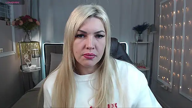 Snapshot of lissa_voxx chatting on 02-08-25, 06:43 lissa voxx online show from 02-08-25, 06:43