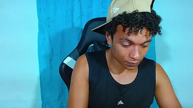 Snapshot of Black_Diamon_ chatting on 03-13-25, 07:09 Black Diamon online show from 03-13-25, 07:09