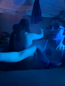 Stonermama666420 online show from 12-15-25, 04:39