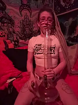 Stonermama666420 online show from 01-17-26, 03:44