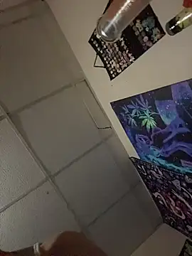 Stonermama666420 online show from 06-10-26, 04:34