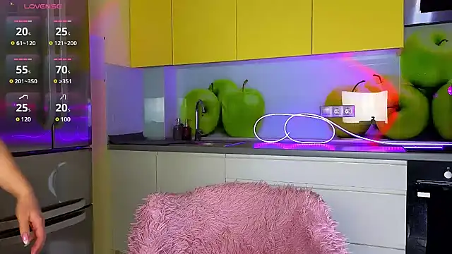 MissFreyaX online show from 01-29-25, 09:50