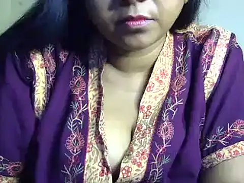 Snapshot of Suhana-sapna chatting on 01-12-25, 10:56 Suhana-sapna online show from 01-12-25, 10:56
