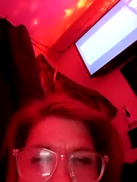 Snapshot of Neveah6 chatting on 02-26-25, 02:14 Neveah6 online show from 02-26-25, 02:14