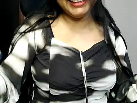 Snapshot of Hritvika chatting on 02-24-25, 05:54 Hritvika online show from 02-24-25, 05:54