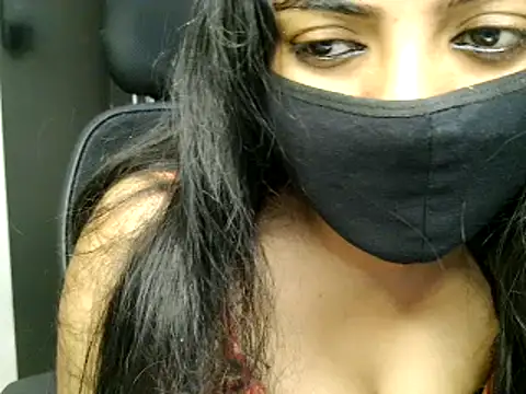 Snapshot of Hritvika chatting on 02-25-25, 05:30 Hritvika online show from 02-25-25, 05:30