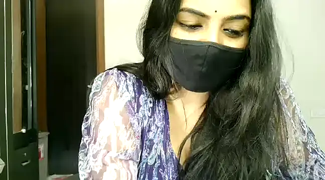 Snapshot of Hritvika chatting on 03-01-25, 07:15 Hritvika online show from 03-01-25, 07:15