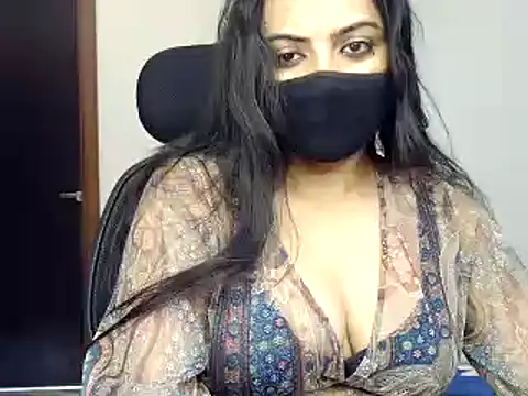 Snapshot of Hritvika chatting on 03-07-25, 05:08 Hritvika online show from 03-07-25, 05:08