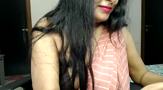 Snapshot of Hritvika chatting on 03-08-25, 01:57 Hritvika online show from 03-08-25, 01:57