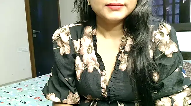 Snapshot of Hritvika chatting on 03-10-25, 02:50 Hritvika online show from 03-10-25, 02:50