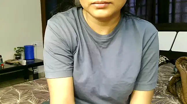 Snapshot of Hritvika chatting on 03-19-25, 04:14 Hritvika online show from 03-19-25, 04:14